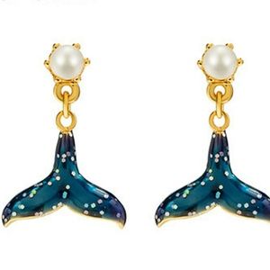 lovely pearl fish earring hand painted enamel ear